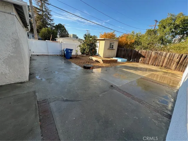 6653 Quakertown, Winnetka, California 91306
