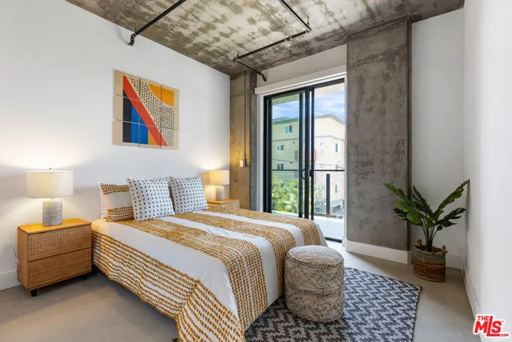 3800 Mentone Avenue 407, Culver City, California 90232