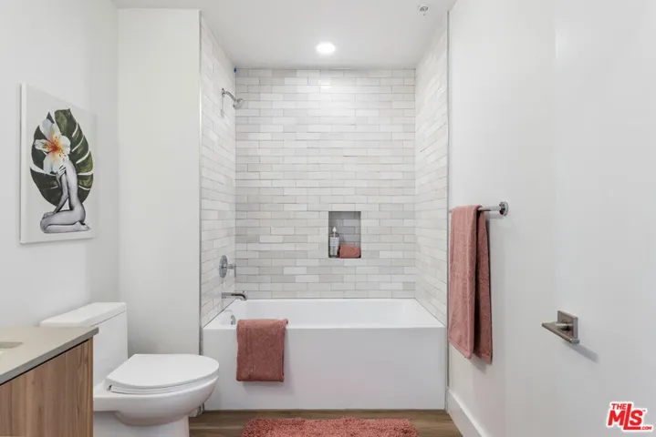 3800 Mentone Avenue 407, Culver City, California 90232