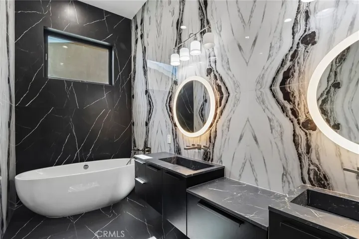 17363 Chase Street, Northridge, California 91325