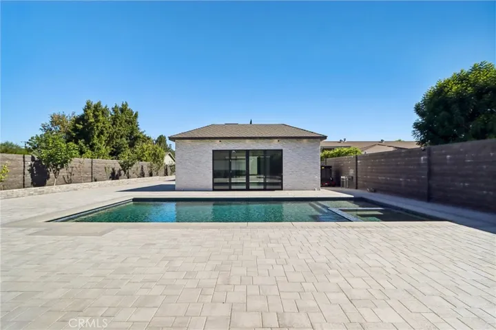 17363 Chase Street, Northridge, California 91325