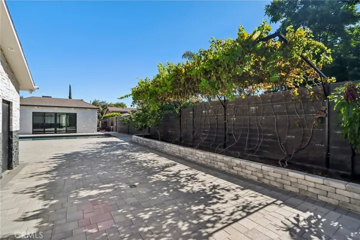 17363 Chase Street, Northridge, California 91325