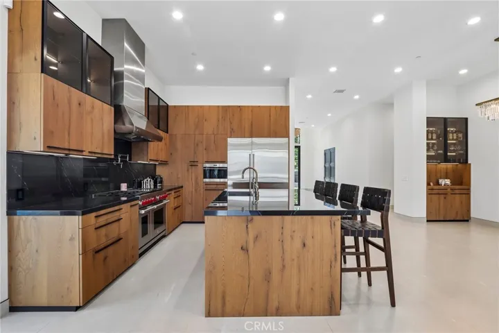 17363 Chase Street, Northridge, California 91325