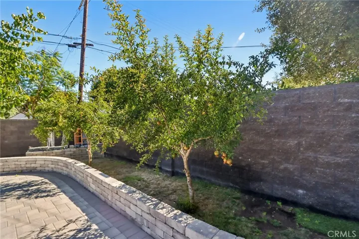 17363 Chase Street, Northridge, California 91325