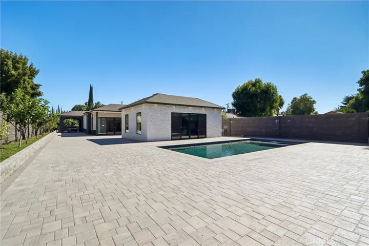 17363 Chase Street, Northridge, California 91325