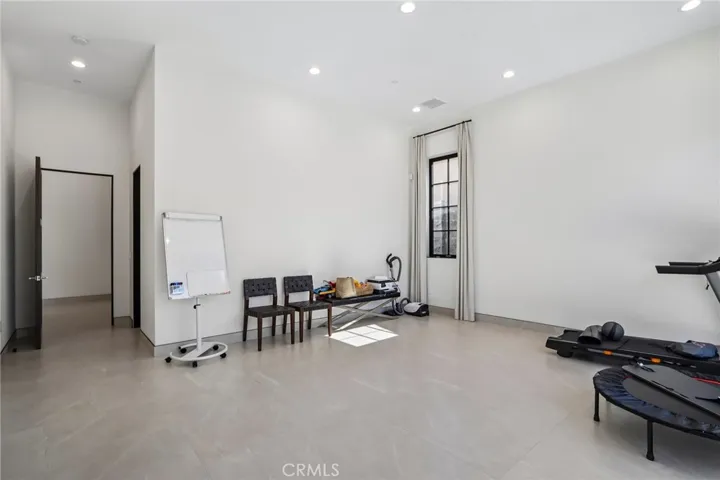 17363 Chase Street, Northridge, California 91325