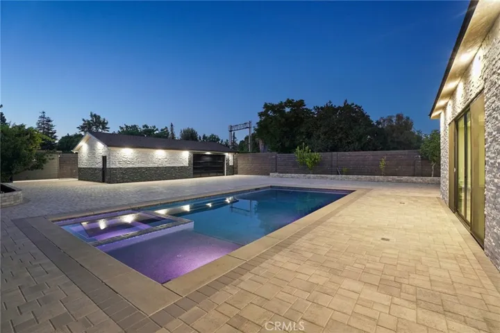 17363 Chase Street, Northridge, California 91325