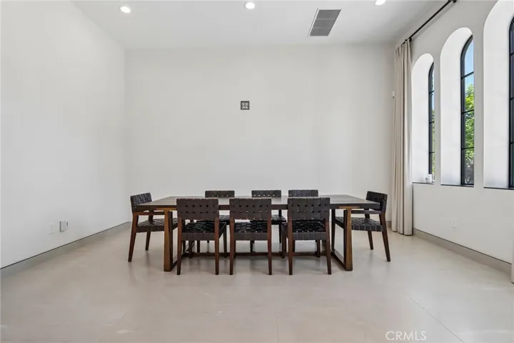 17363 Chase Street, Northridge, California 91325