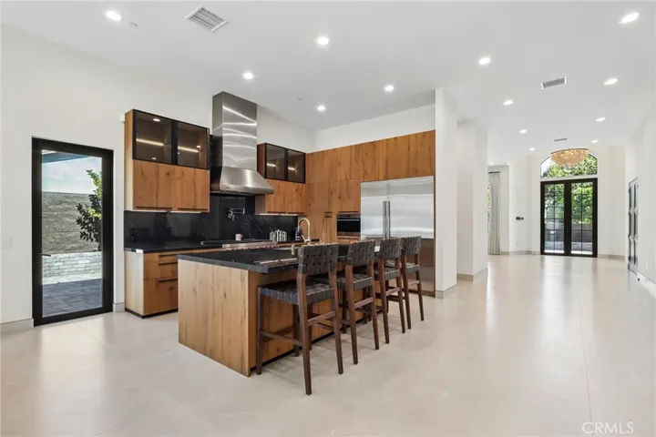 17363 Chase Street, Northridge, California 91325