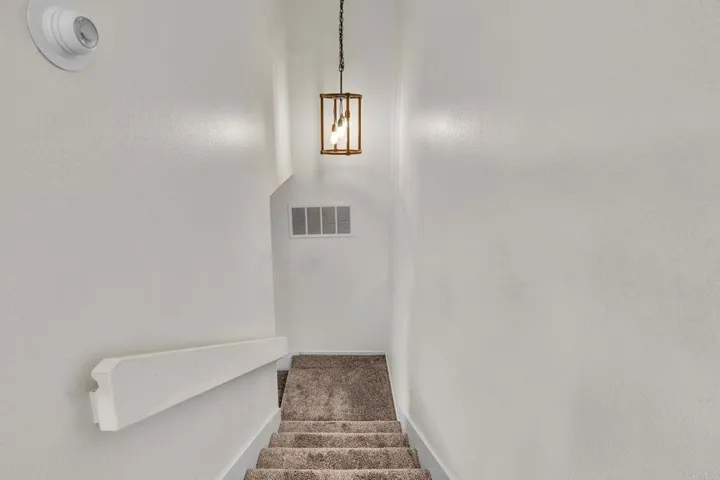 3036 Avenida Christina, Carlsbad, California 92009
