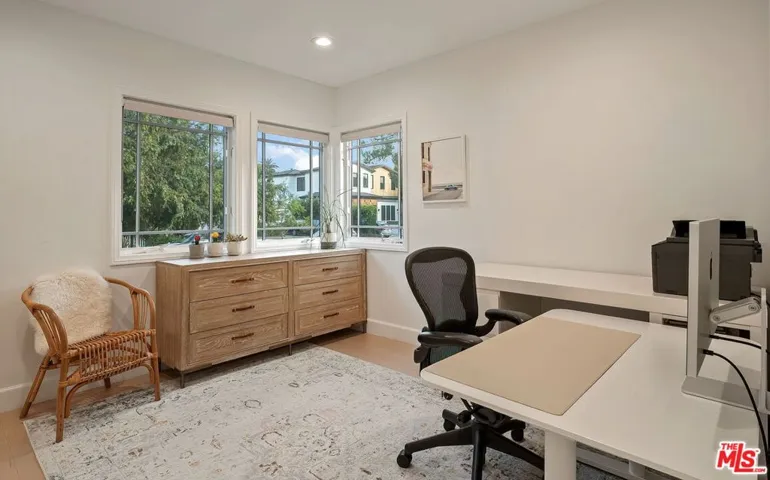 11825 Pacific Avenue, Los Angeles, California 90066