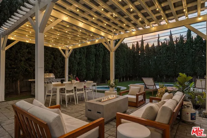11825 Pacific Avenue, Los Angeles, California 90066