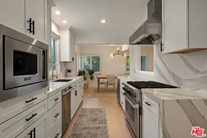 11825 Pacific Avenue, Los Angeles, California 90066