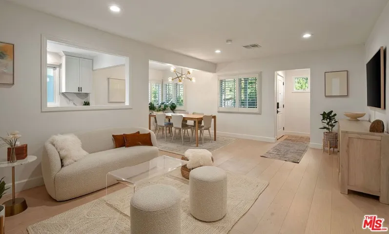 11825 Pacific Avenue, Los Angeles, California 90066