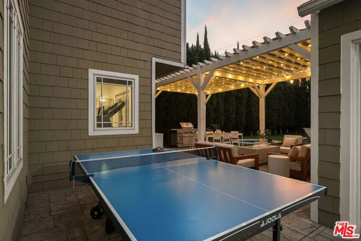 11825 Pacific Avenue, Los Angeles, California 90066
