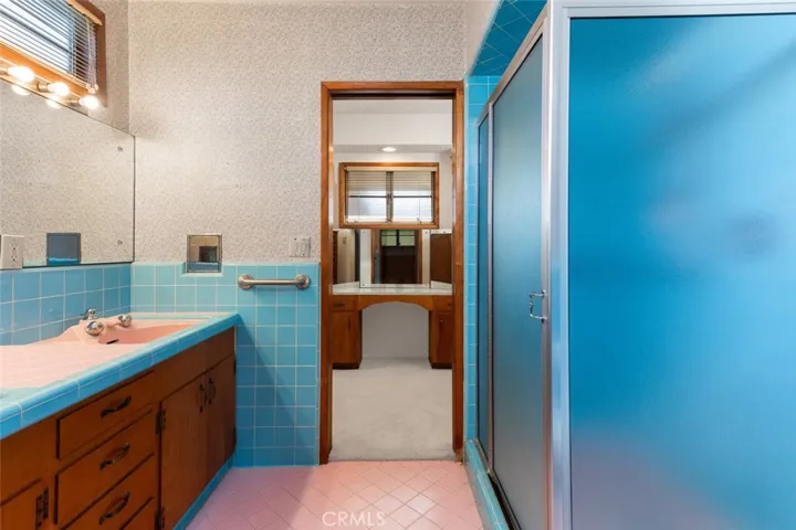 5420 E El Jardin Street, Long Beach, California 90815