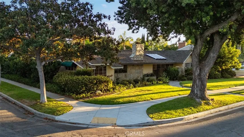 5420 E El Jardin Street, Long Beach, California 90815