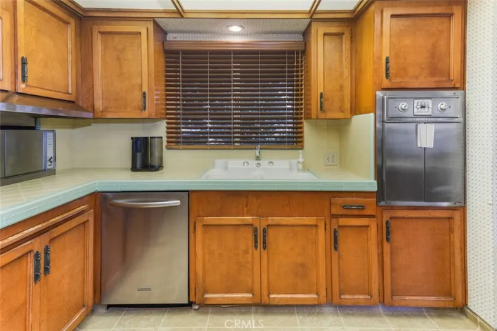 5420 E El Jardin Street, Long Beach, California 90815