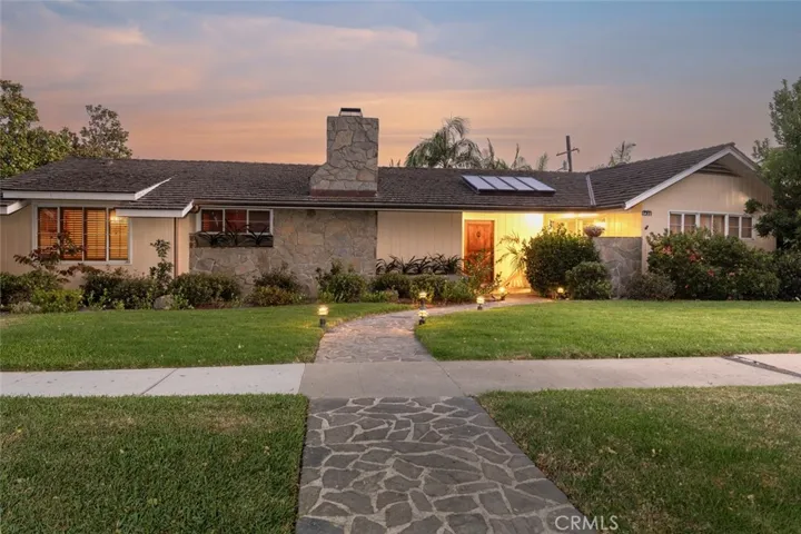 5420 E El Jardin Street, Long Beach, California 90815