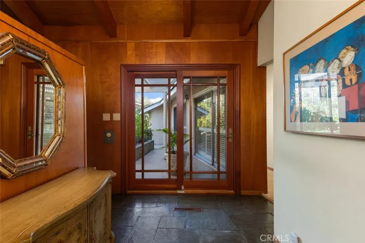 5420 E El Jardin Street, Long Beach, California 90815