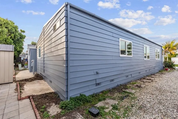 80 Huntington 701, Huntington Beach, California 92648
