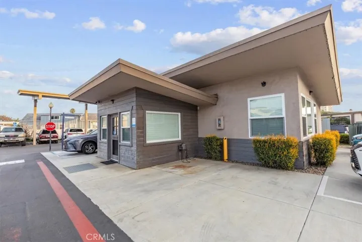 80 Huntington 701, Huntington Beach, California 92648