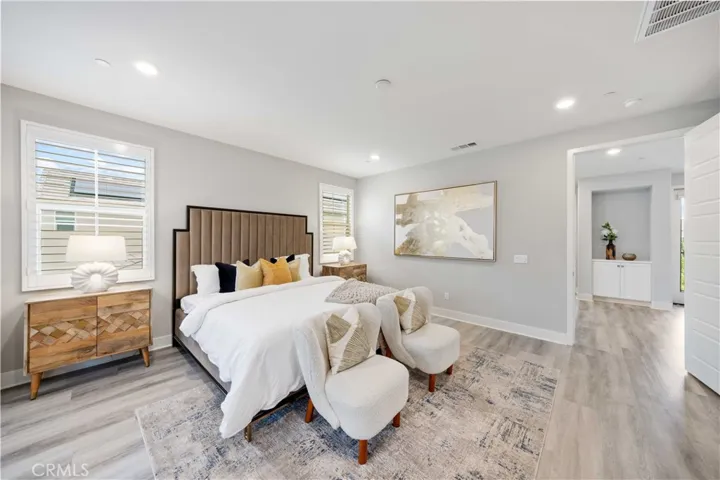 103 Drama, Irvine, California 92618