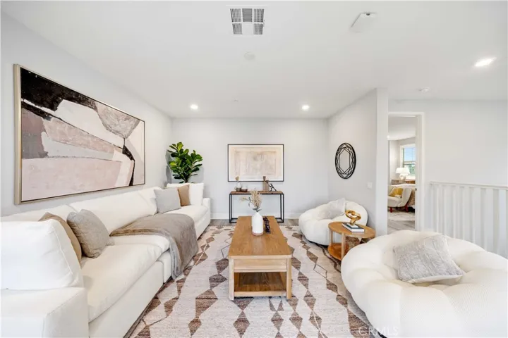 103 Drama, Irvine, California 92618