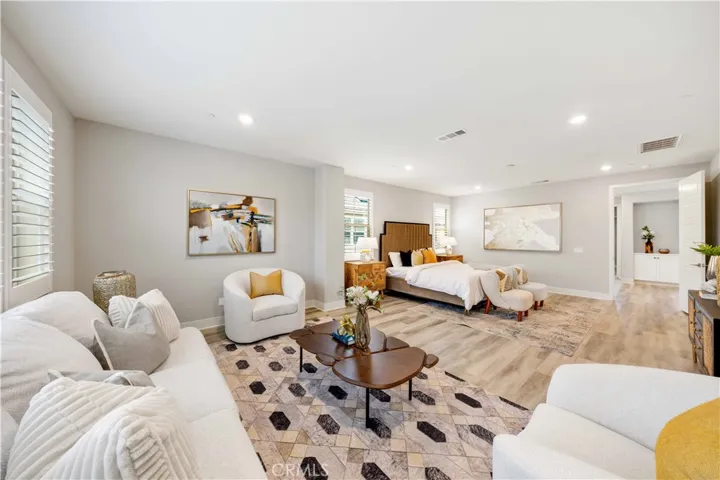 103 Drama, Irvine, California 92618