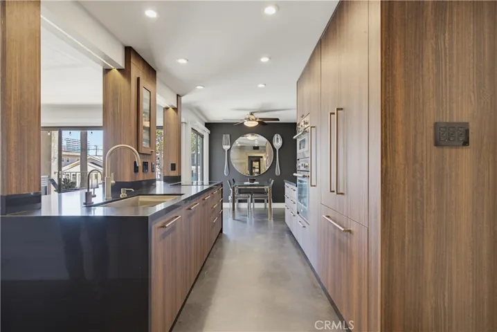 1525 E Appleton Street 201, Long Beach, California 90802