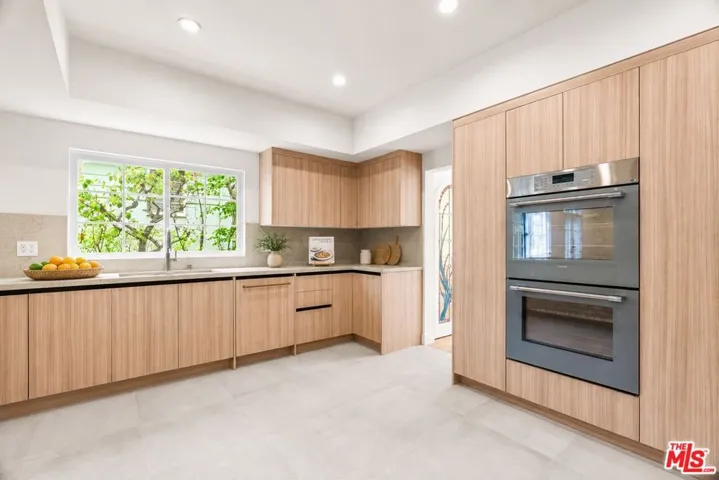 9921 Durant Drive 1, Beverly Hills, California 90212