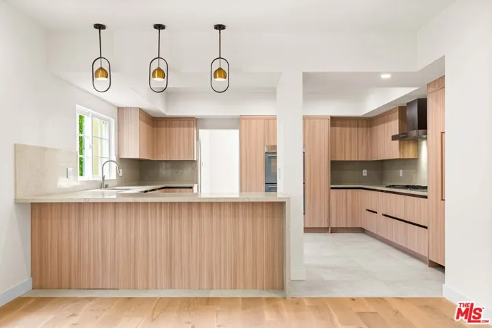 9921 Durant Drive 1, Beverly Hills, California 90212
