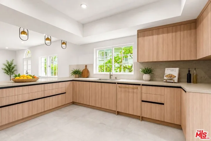 9921 Durant Drive 1, Beverly Hills, California 90212