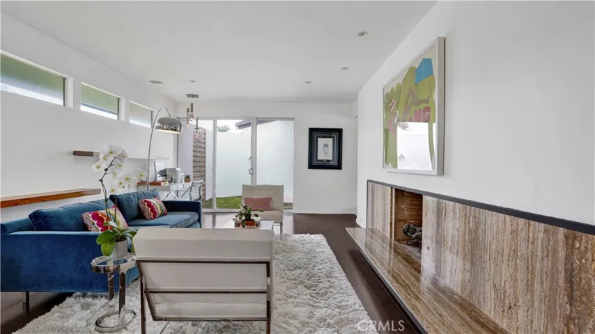 2000 Nautilus Lane, Newport Beach, California 92660