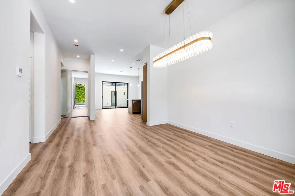 5954 Simpson Avenue, Valley Village, California 91607 — photo 5