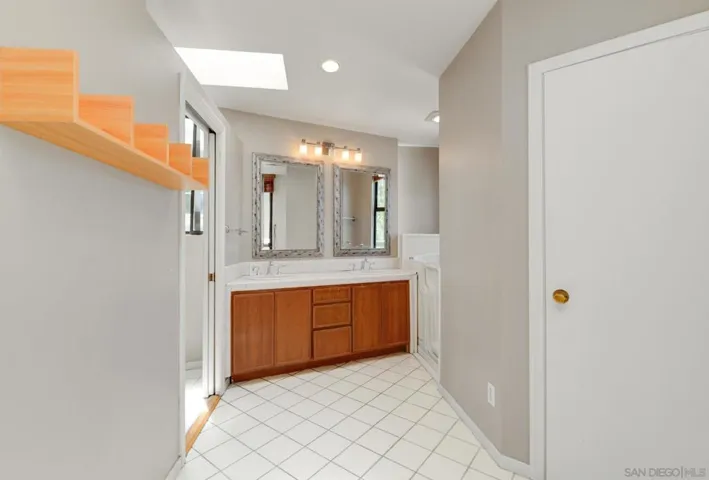 Primary Bath/Spa