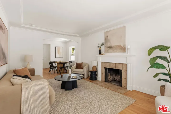 8316 Westlawn Avenue, Los Angeles, California 90045