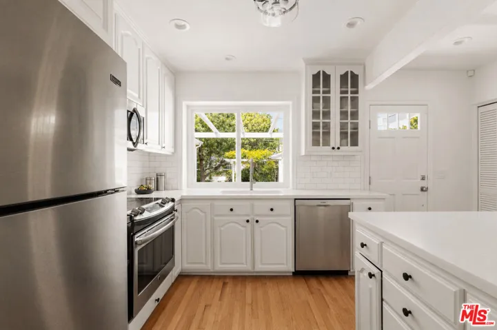 8316 Westlawn Avenue, Los Angeles, California 90045