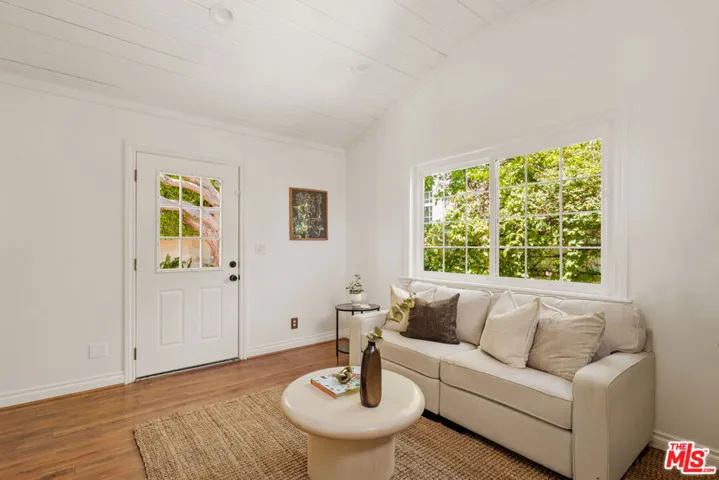 8316 Westlawn Avenue, Los Angeles, California 90045