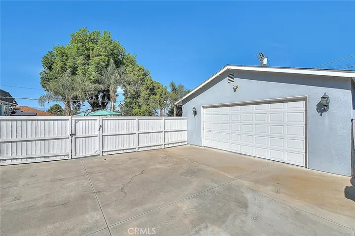 1429 Garretson, Corona, California 92879