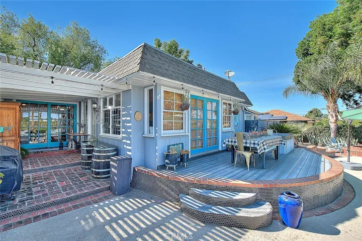 1429 Garretson, Corona, California 92879