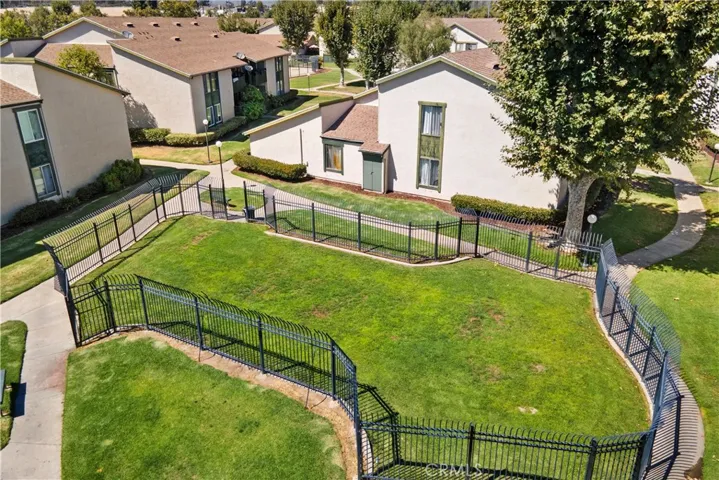 23282 Orange, Lake Forest, California 92630