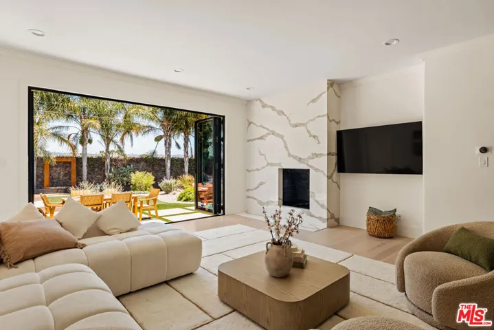 5845 W 74th Street, Los Angeles, California 90045