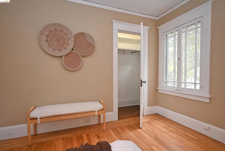 Bedroom w/Hardwood Floors