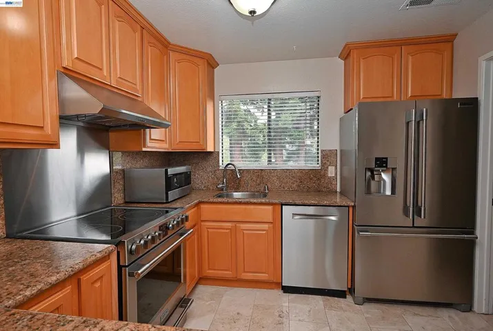 17994 Azalea Rd., Hayward, California 94541-4609