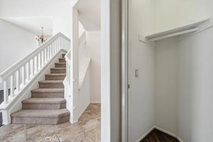 5199 Carmento Drive, Oak Park, California 91377