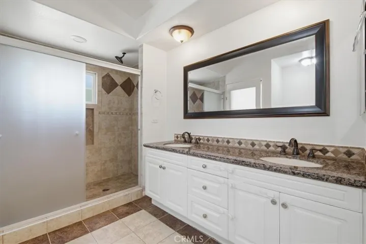 5199 Carmento Drive, Oak Park, California 91377