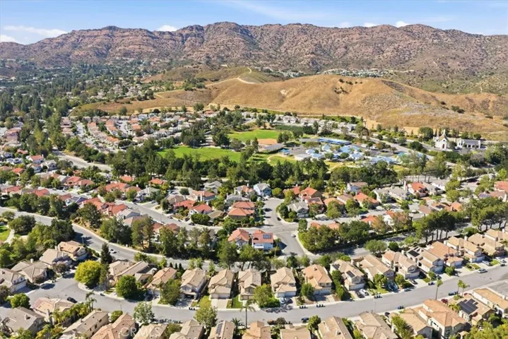 5199 Carmento Drive, Oak Park, California 91377