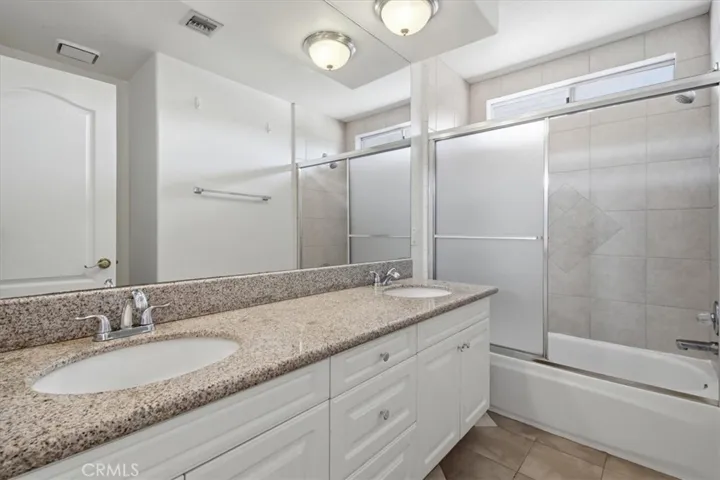 5199 Carmento Drive, Oak Park, California 91377