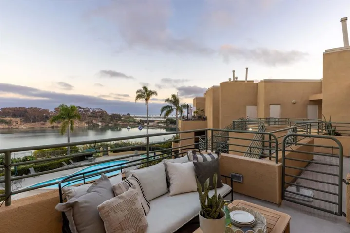 817 Kalpati Cir 310, Carlsbad, California 92008